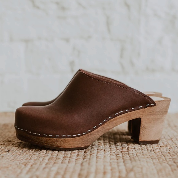 Kit + Clogs Swedish style shoes - Picture 4 of 4